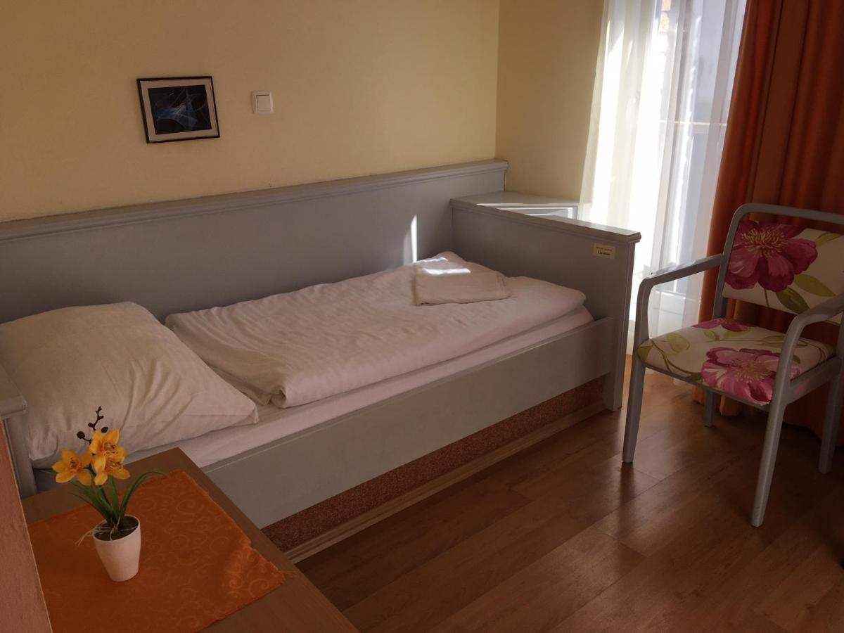 Foter Panzio Ξενοδοχείο Baja Εξωτερικό φωτογραφία